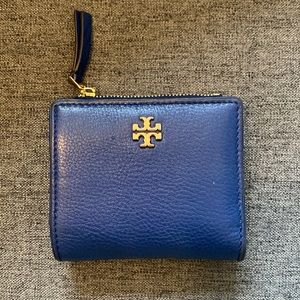 Tory Burch square leather wallet